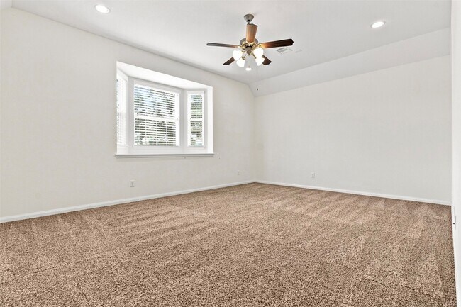 Building Photo - 3020 Rocky Canyon Dr