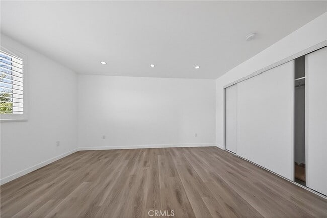 Building Photo - 14827 Dearborn St