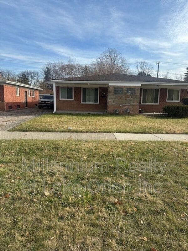 Primary Photo - 19288 Lahser Rd