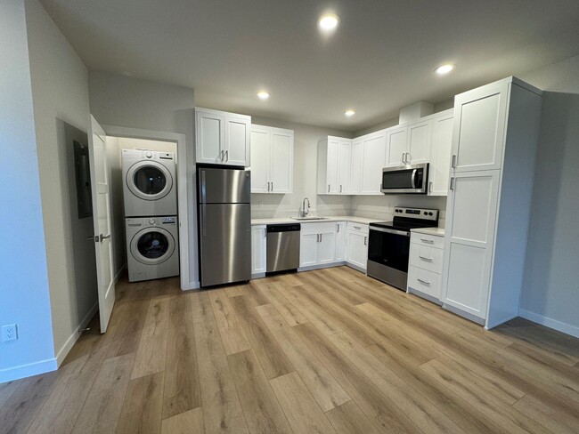 Building Photo - Single Level 1 Bedroom / 1 Bathroom Home