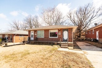 Building Photo - Lovely 2 Bedroom 2 Bathroom Home