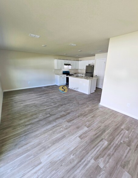 Building Photo - 22 Service Tree Pl