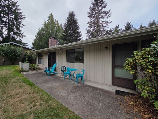 Building Photo - 3300 Carpenter Rd SE