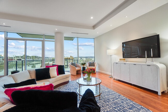 Building Photo - 1 Roebling Wy