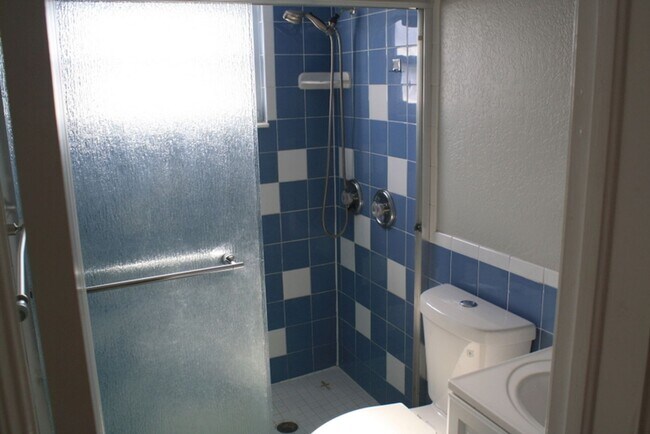Building Photo - 4719 Bonton Dr