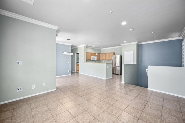 Building Photo - Quiet Home with Stunning Mountain Views