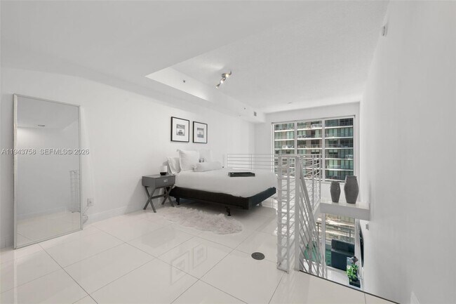 Building Photo - 60 SW 13th St