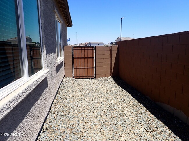 Building Photo - 9640 W Monterey Way