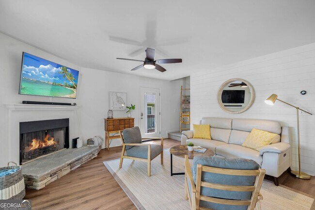 Building Photo - 375 Arrowhead Trail