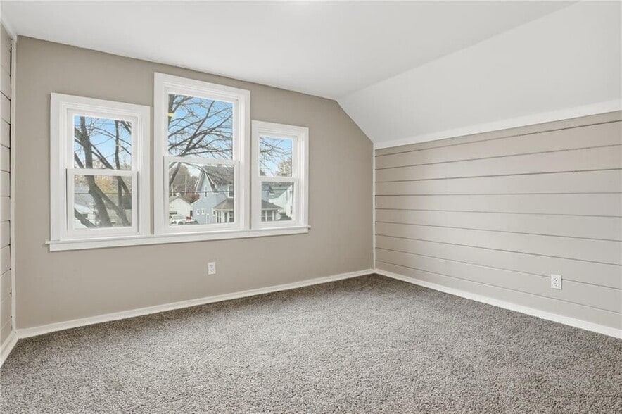 Building Photo - 126 Brookridge Dr