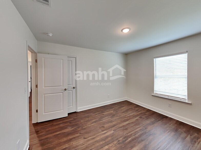 Building Photo - 3730 Blackshear Pl