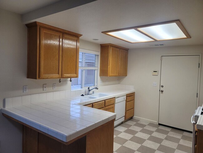 Building Photo - 3637 W Babcock Ct