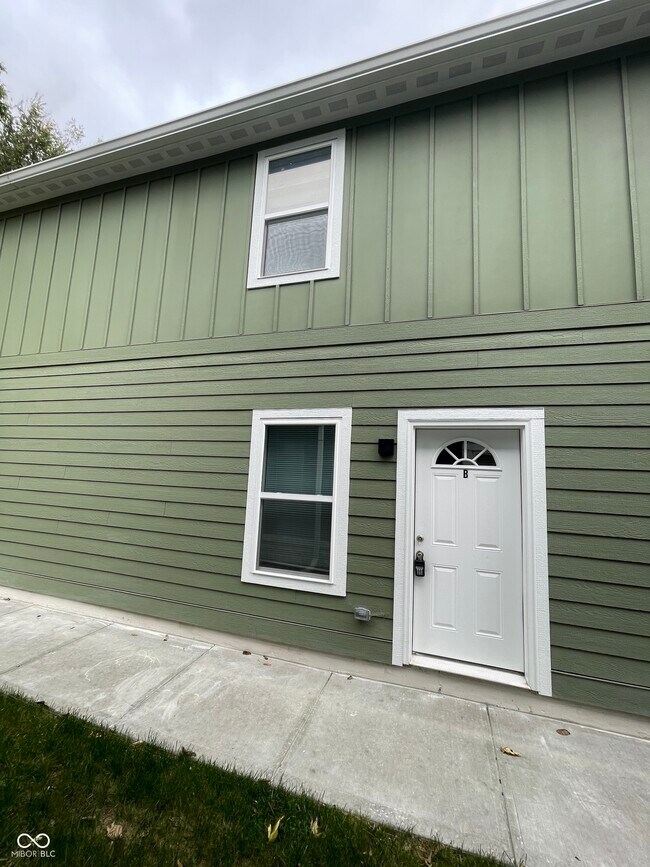 Building Photo - 2137 Bellefontaine St