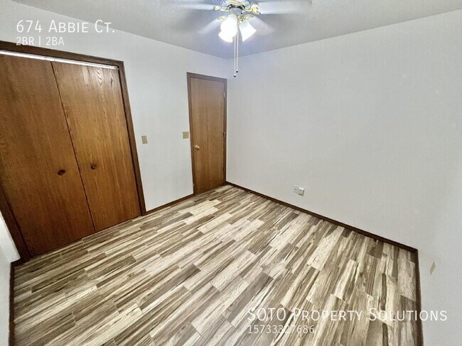Building Photo - 674 Abbie Ct