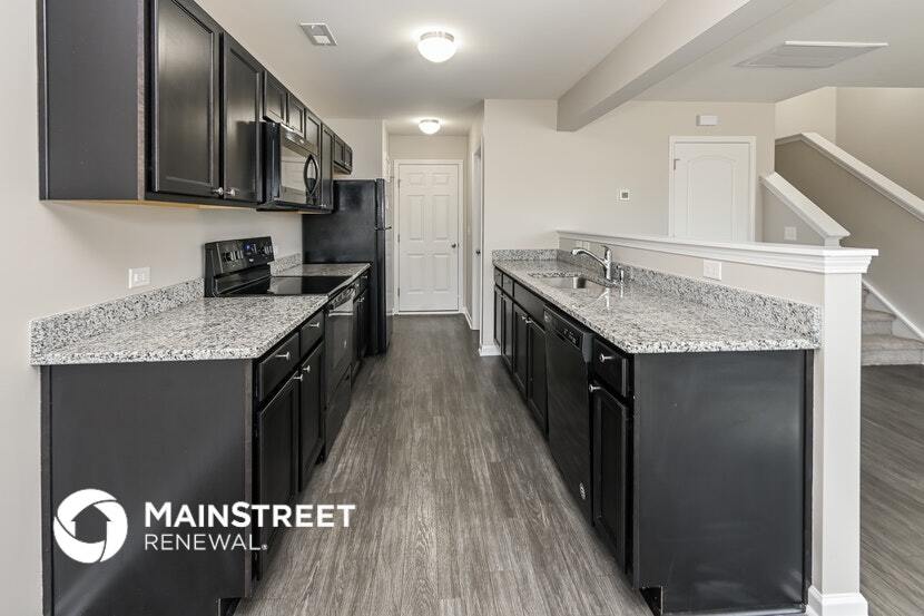 Building Photo - 12978 Hill Pine Rd