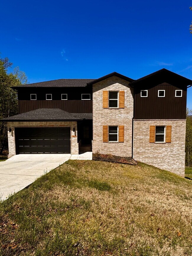 Building Photo - 8881 Williams Rd