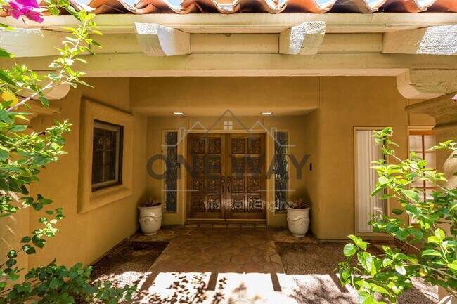 Building Photo - 49 Biltmore Estates Dr