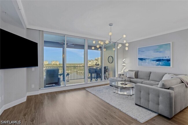 Building Photo - 420 Cove Tower Dr
