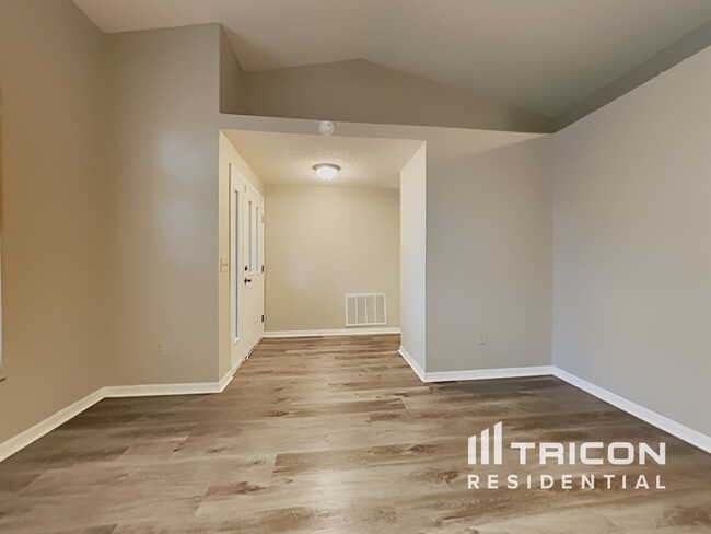 Building Photo - 7352 Cone Shell Dr
