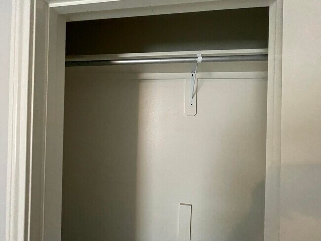 Building Photo - 1012 Preston Trails