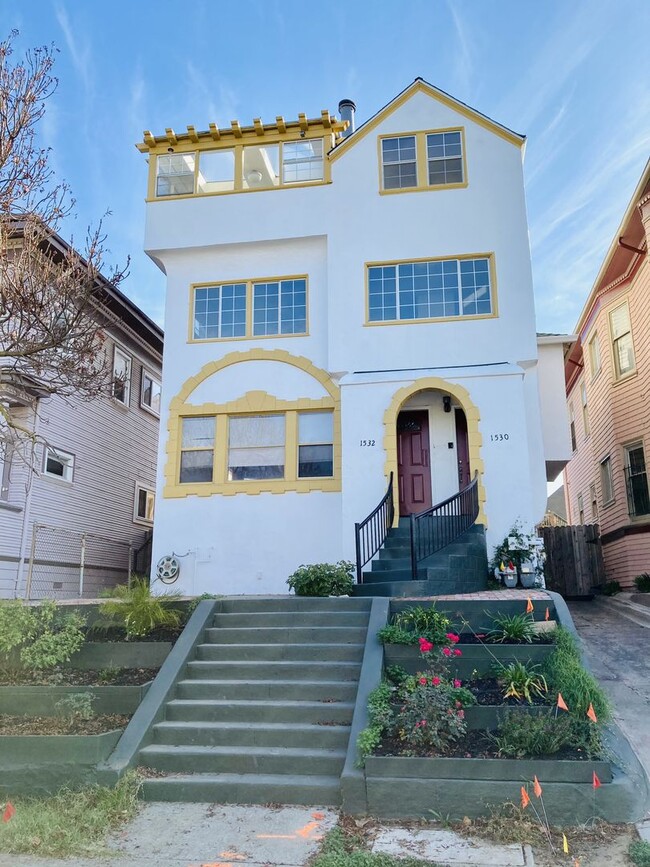 Building Photo - 1530-1532 Filbert St