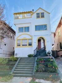 Building Photo - 1530-1532 Filbert St