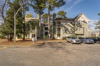 Building Photo - 6821 Willowbrook Dr