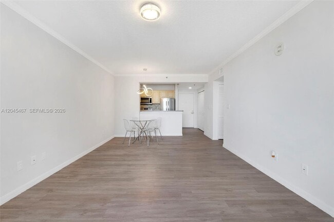 Building Photo - 2665 SW 37th Ave