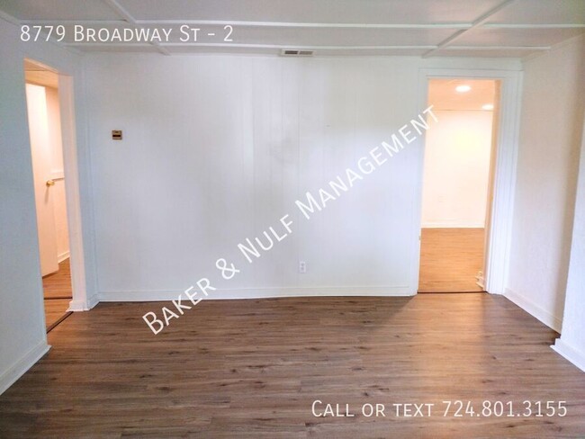 Building Photo - 8779 Broadway St