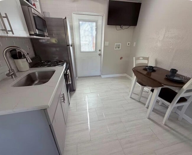 Building Photo - 1214 Bay Pine Blvd