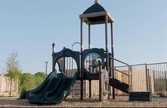 Building Photo - 4116 Limestone Blf Dr