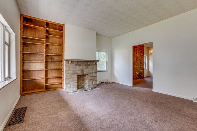 Primary Photo - 316 Belonda St