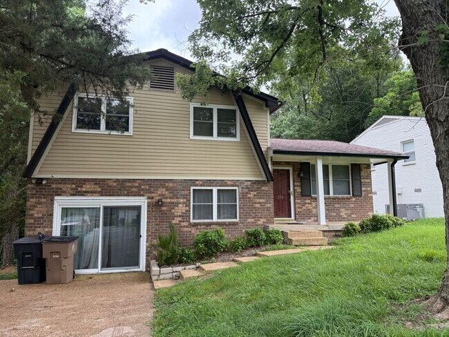 Building Photo - For Rent - Antioch 3 Bedroom house with Bo...