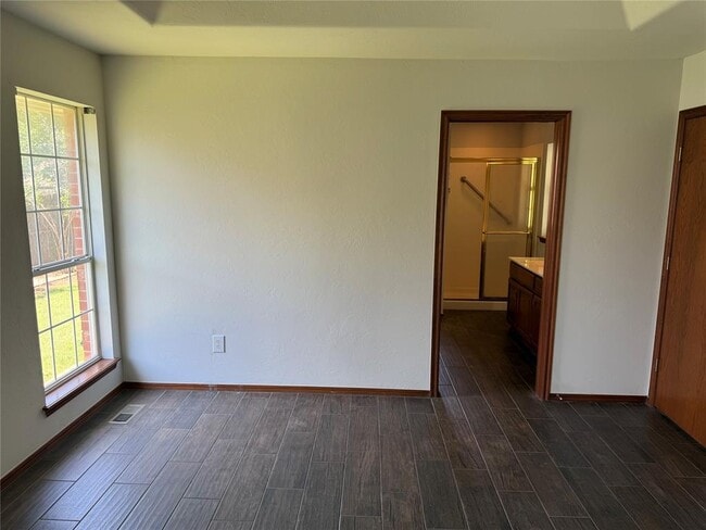Building Photo - 4205 NW 146th Terrace