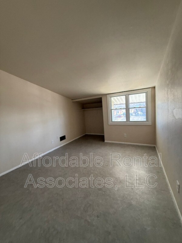 Building Photo - 8951A N 95th St