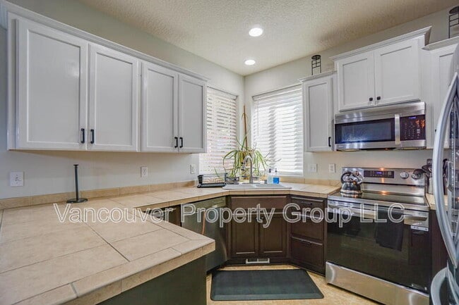 Building Photo - 304 NW 96th St
