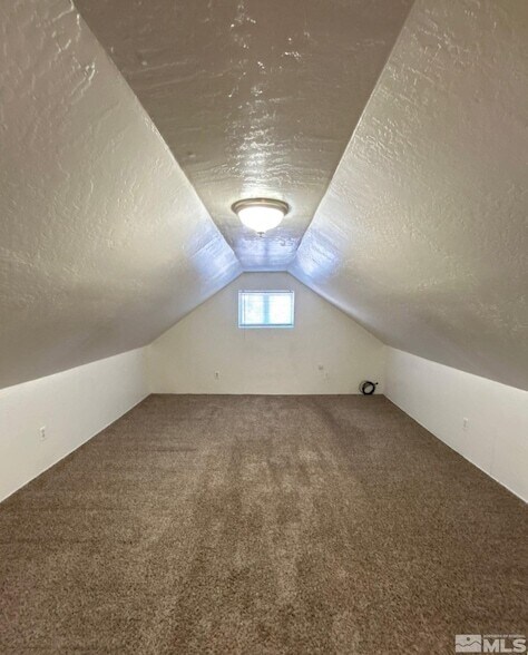 Building Photo - 538 1/2 6th Street Unit