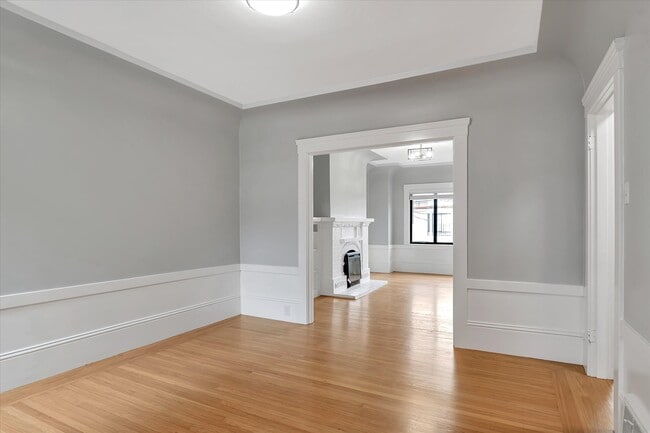 Building Photo - 785 Athens St