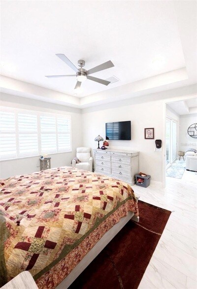 Building Photo - 1055 Waterline Ct