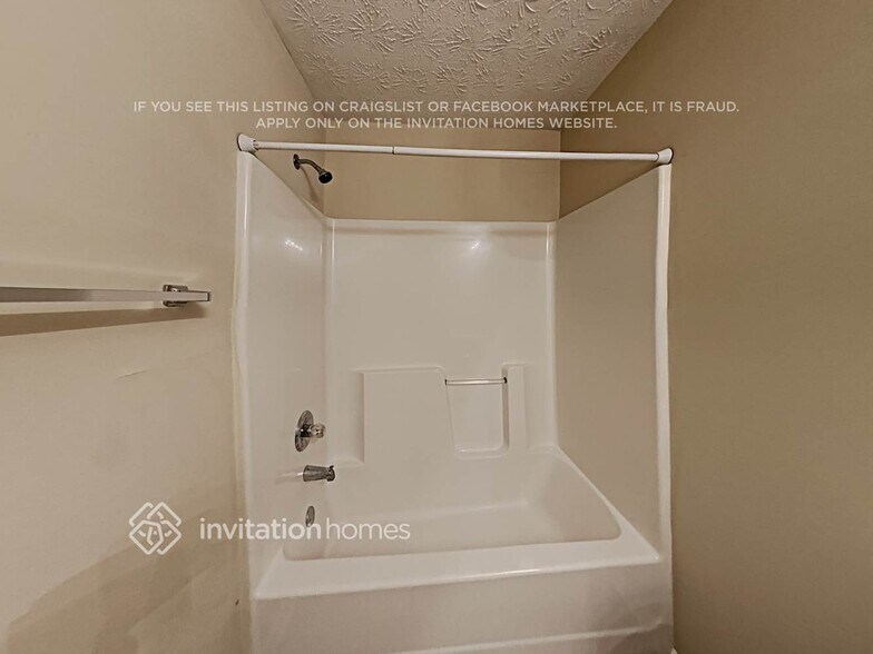 Building Photo - 3985 Melanie Woods Dr