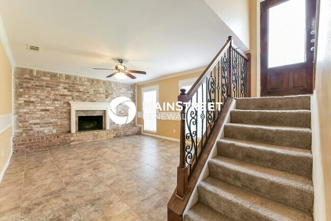 Building Photo - 3 Bedroom Pet-Friendly Home in Houston, TX with Main Street Renewal