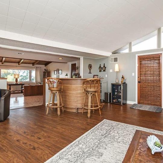 Bar/ Recreation Room - 3705 Putter Dr