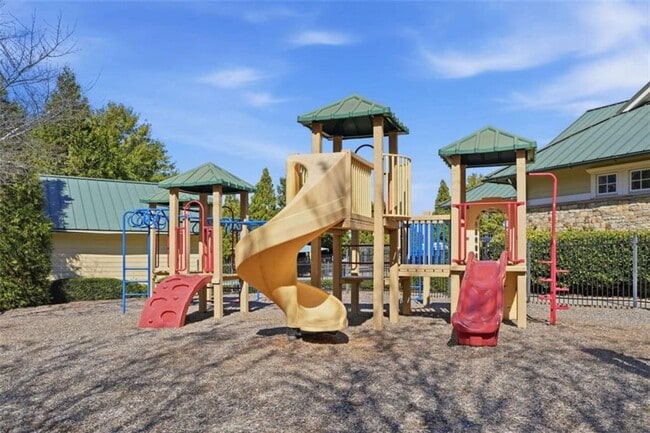 Building Photo - 9931 Mancunian Way