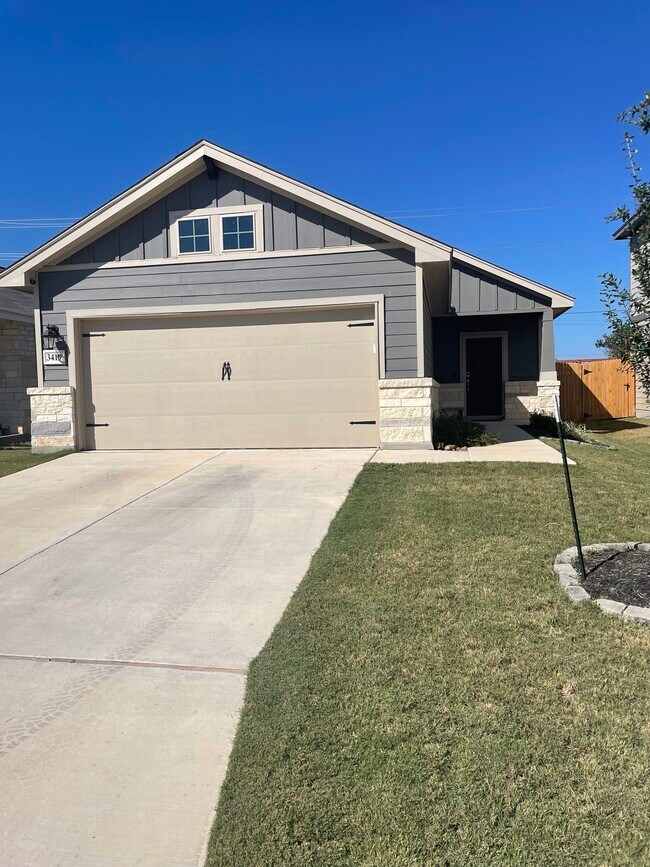 Building Photo - 3419 Rosita Wy