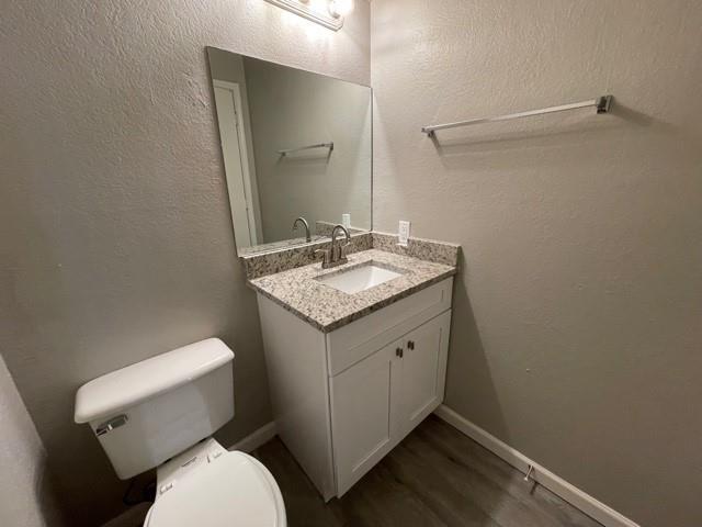 Building Photo - 327 SE 3rd St