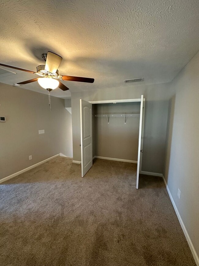 Building Photo - Beautiful 2 Bed 2.5 Bath Townhome *ZONED FOR BLACKMANS SCHOOLS*