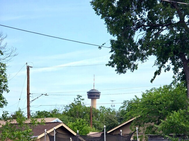 Building Photo - 911 Florida