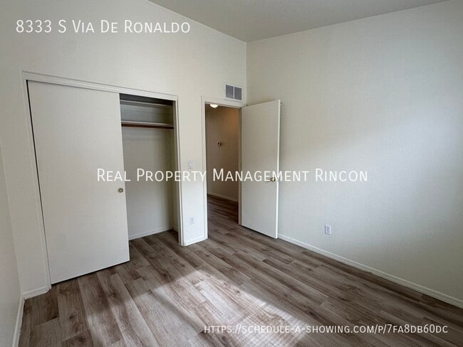Building Photo - AVAILABLE NOW!!  Amazing 4bed/2bath in Rit...