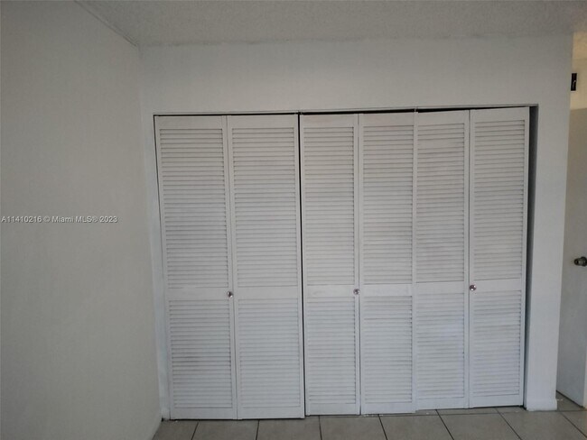 Building Photo - 13499 Biscayne Blvd