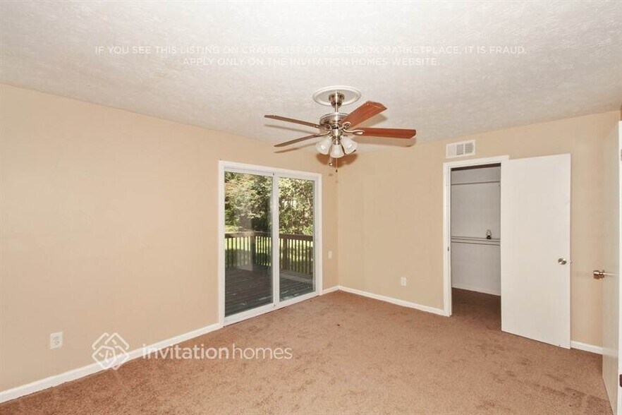 Building Photo - 1165 Golden Cir SW